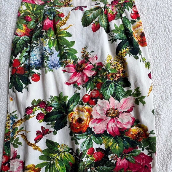 Dolce & Gabbana Multicolor Floral A-Line Skirt - Picture 2 of 3